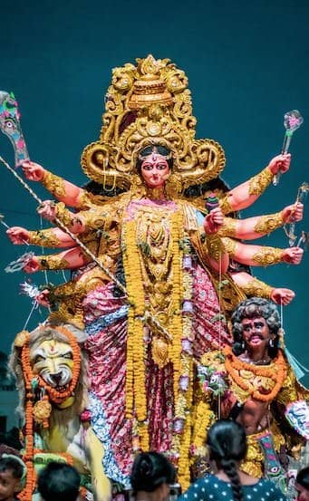 Navratri Quotes in Hindi 2023: Celebrating the Divine Feminine | Unique Quotes in Hindi